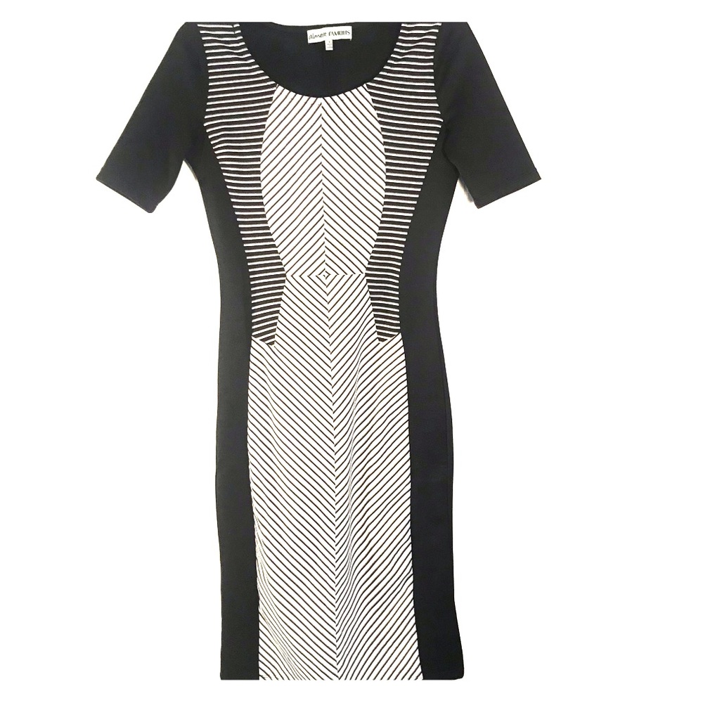 Almost Famous Midi Dress Small